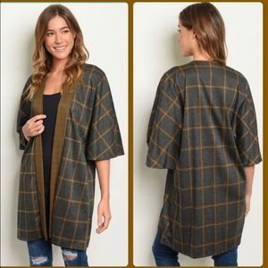 Pretty Plaid Cardigan Perfect for Fall 🍁